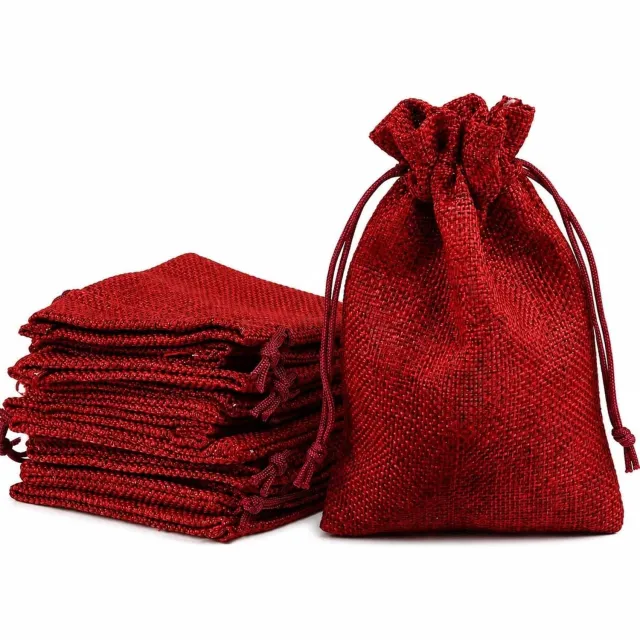 QTTVBTNA Adventskalender met 24 Wijnrode Zakjes – 10 x 14 cm – Herbruikbare Cadeauzakjes met Trekkoord – Zelf te Vullen voor Kerstdecoratie en Kleine Cadeautjes Wijnrood