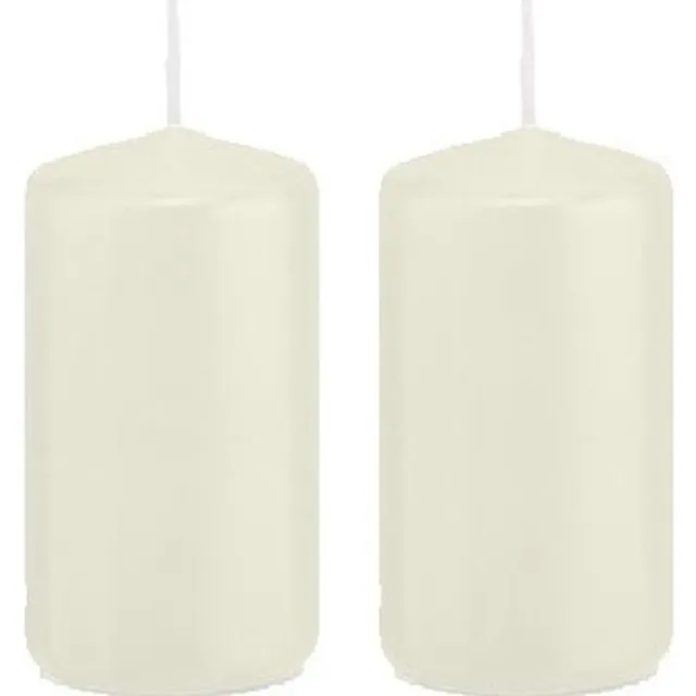 Trend Candles Cilinderkaars/stompkaars - 2x - ivoorwit - 5 x 10 cm - 23 branduren - met brandvertragende folie