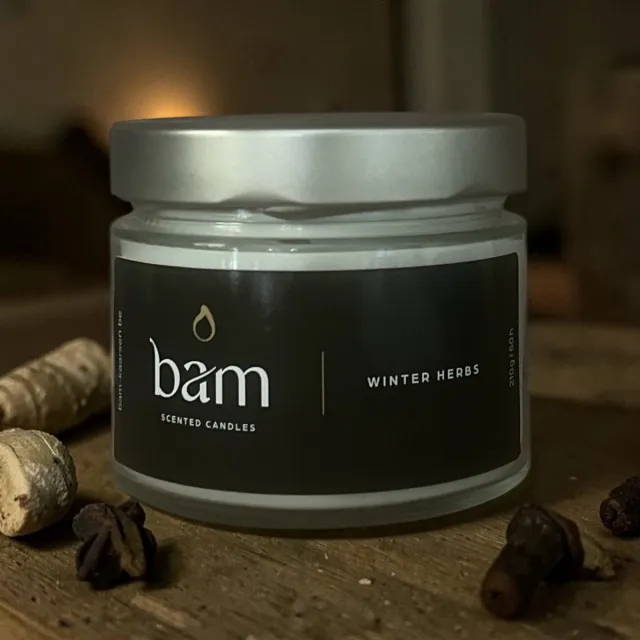 Bam Winter Herbs Geurkaars – Basic Collection Medium – 50 Branduren – 210 g – Zonnebloemwas – Vegan transparant