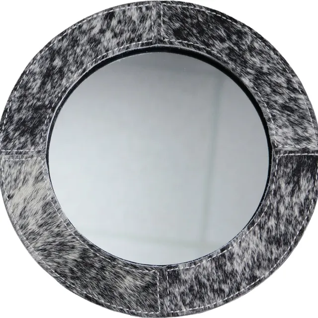 Mars & More spiegel rond standaard koe zwart/wit 25cm*