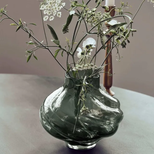 House Doctor Vaas Turn gerookt grijs glas 20cm [gid://shopify/Metaobject/313064948047]