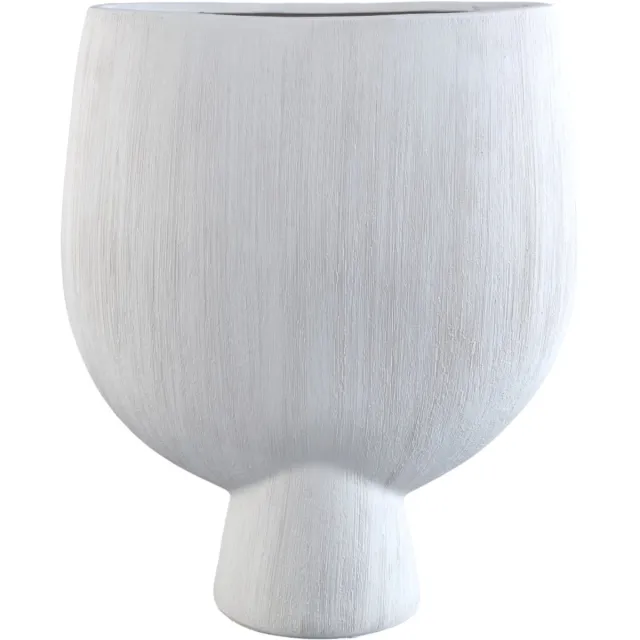 PTMD Tywin White Ceramic Oval Pot On Foot Fine Lines Wit