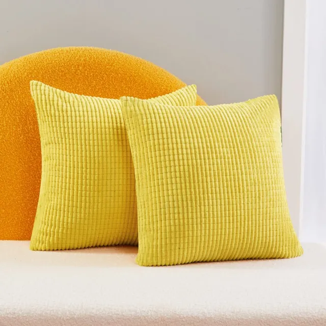 Unyqoos Set van 2 super zachte gele corduroy kussenhoezen met verborgen rits 50x50 cm geel