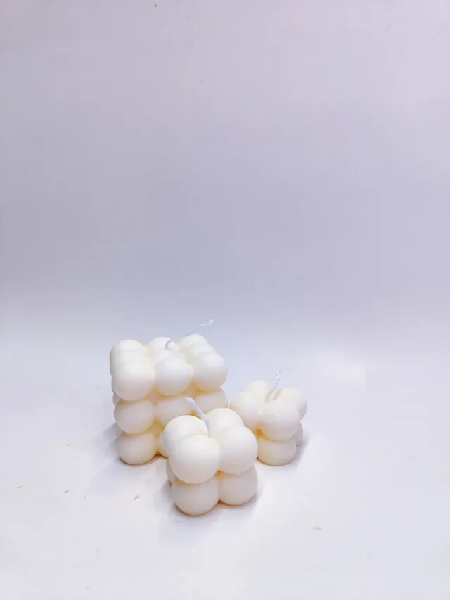 Paper Bricks Bubbelkaars APOLLO - Bubble candle - Sojawas - Vegan - Wit/Crème - decoratieve kaars - Handgemaakt - Chenniescandles®