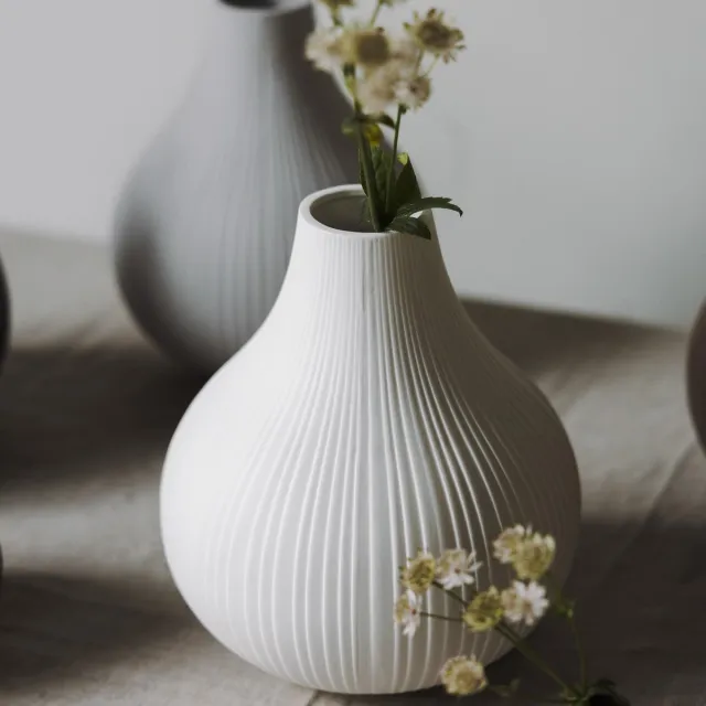 Storefactory Scandinavia Keramieken vaas Ekenäs | wit | 25 cm hoog