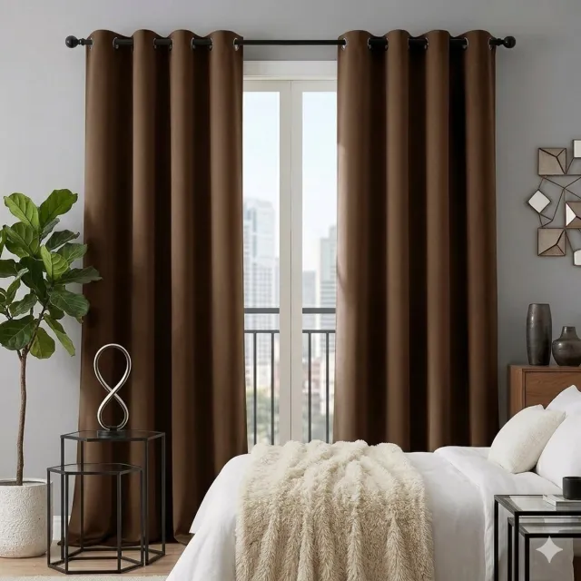 Maison Elara Verduisterende warmte-isolerende gordijnen met oogjes, 117 x 229 cm, bruin, 2 stuks
