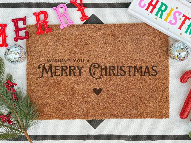 Laser Point Wishing You A Merry Christmas | 60x40 cm | Nieuwe huis cadeau | Ingangsmat | Deurmat met stijl | Verhuizing cadeau | Praktisch & trendy | Perfect voor binnenkomst | Cadeau voor nieuwe woning Bruin | Zwart (Gravering 60x40)