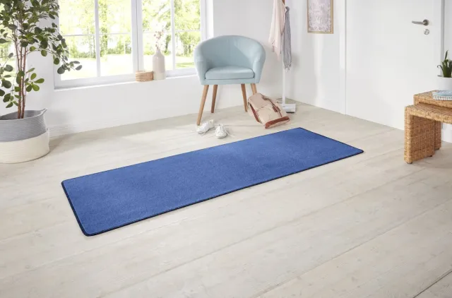 flycarpets Loper Laagpolig Effen Uni Vloerkleed - Nasty - Blauw 80x150 cm
