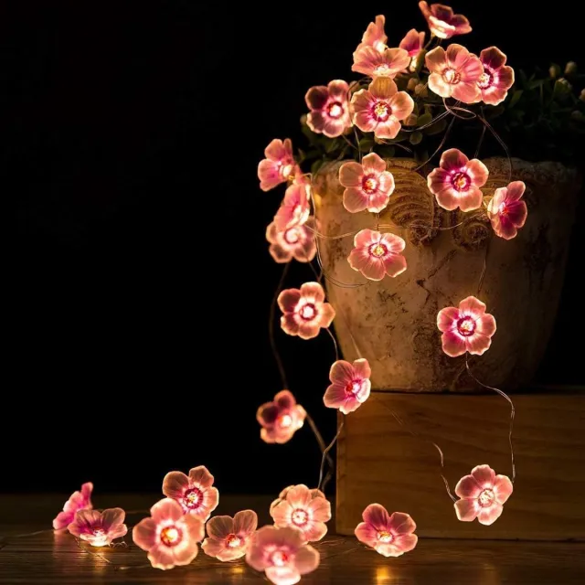 Huttutu Lichtsnoer - Kersenbloesem Lichtsnoer - 2m - 20 LED's - Met Bloemen - Batterijgevoed - IP44 Waterdicht - Voor Binnen en Buiten - Voor Slaapkamer, Bruiloft, Feest, Halloween en Kerstmis - 1 stuk