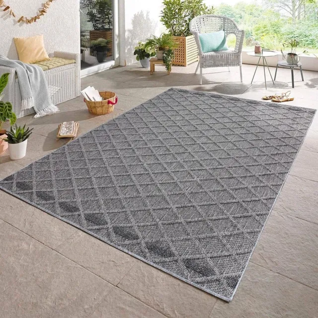 flycarpets Tenedo Grijs Buitenkleed - Vloerkleed, Laagpolig Tuinkleed / Tuintapijt / Buitentapijt - 80x250 cm