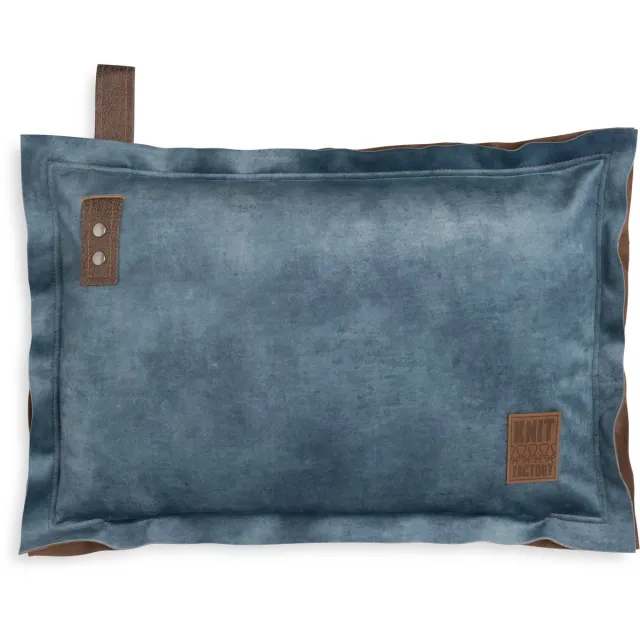 Knit Factory Dax Sierkussen - Rechthoekig kussen - Kussen woonkamer - Bank kussen - Decoratie kussen - Jeans - 60x40 cm - Kussenhoes inclusief kussenvulling