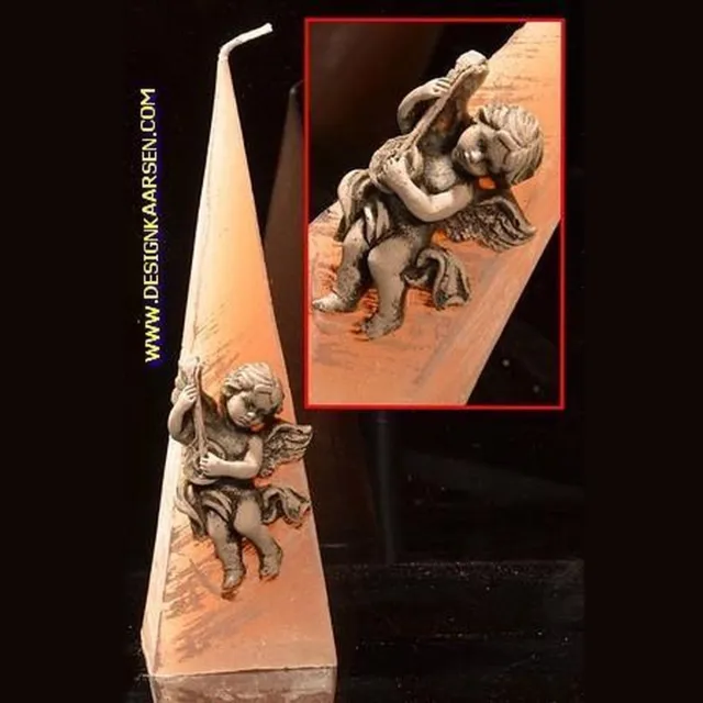 MilaNNE Kaars Engelen, Piramide 23 cm Creme