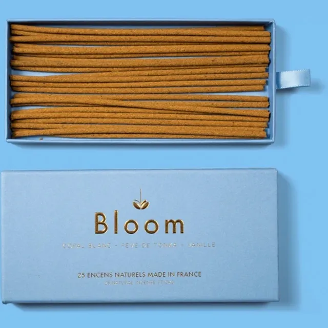 My-Moments.nl Bloom Blue Bird - Wierook - White copal - Tonka bean - Vanilla blauw