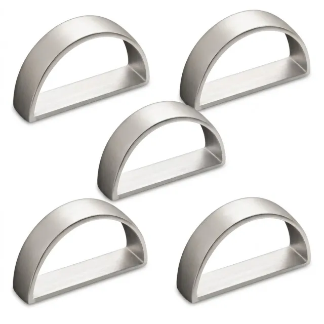 NUVEX Zilverkleurige servetringen set van 5 stuks – D vorm servet ringen met open geometrisch ontwerp – glanzende metalen servethouders voor diner bruiloft feest kerst tafeldecoratie en tafelsetting