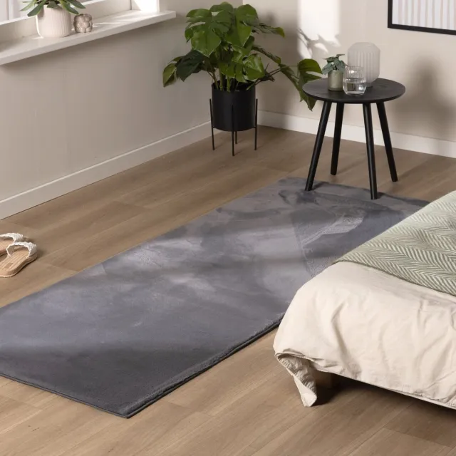NATURL. Zacht laagpolige loper - Cozy Antraciet | Wasbaar & vormvast - 80x300cm