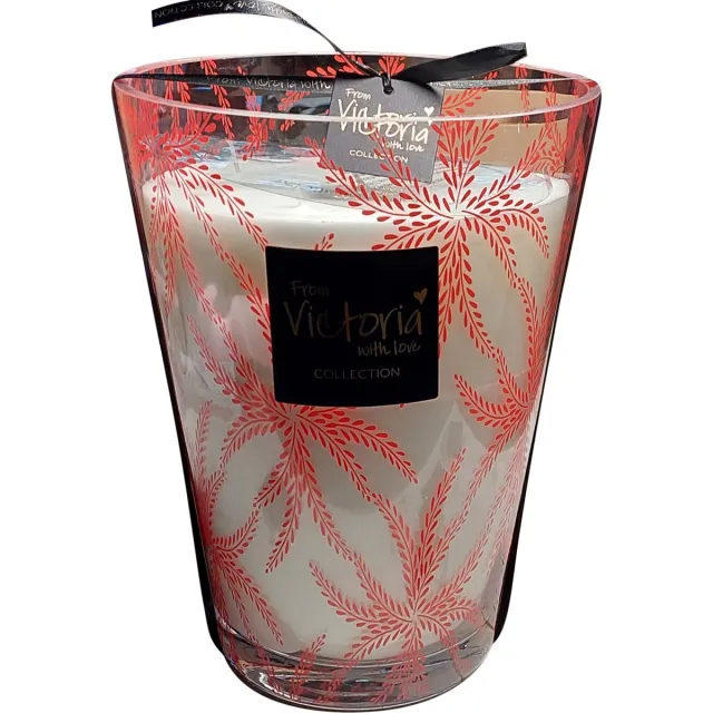VICTORIA WITH LOVE BY PHILLINE.BE Victoria with Love kaars - Ferns Red - XL - Geurkaars Rood
