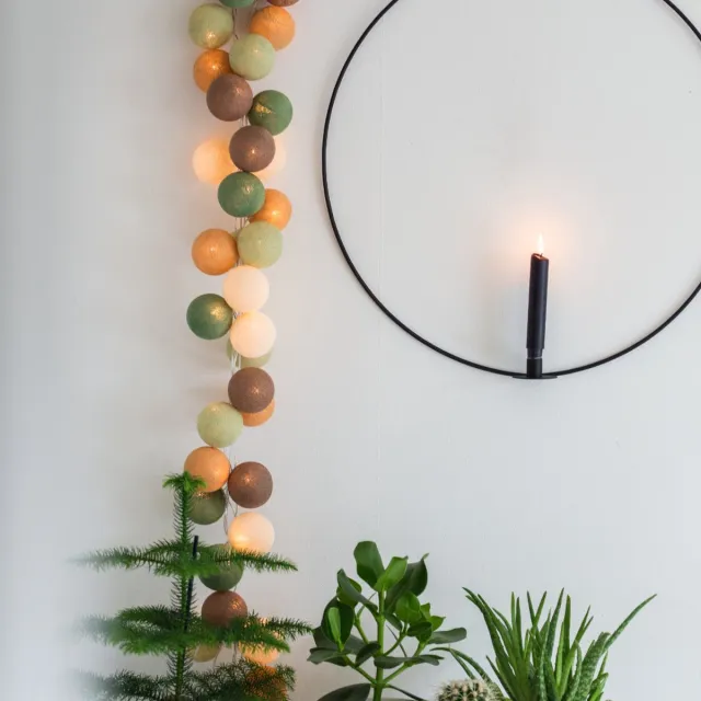 Cotton Ball Lights LED lichtslinger voor binnen - Handgemaakt en Fairtrade - 50 lampjes - Forest Green