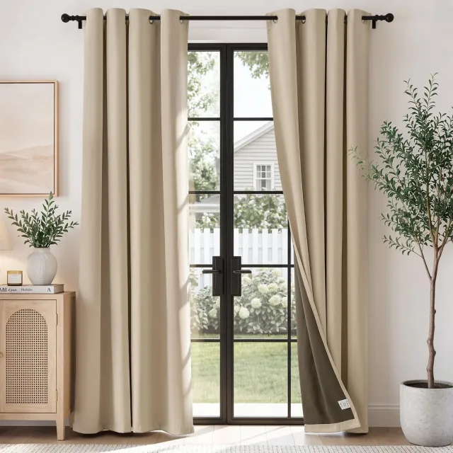 Famanu 100% verduisteringsgordijnen met ringen in beige, 200 x 140 cm, ideaal voor slaapkamers en woonkamers, bieden privacy en stijl, eenvoudig te installeren en helpen bij het isoleren van geluid en warmte