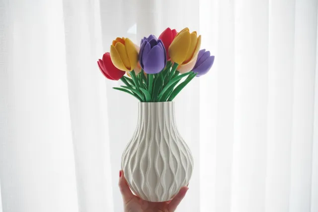 Kejsi3dprint 3D-geprinte Tulpen met Vaas – Set van 16 – Duurzame Woondecoratie Multi