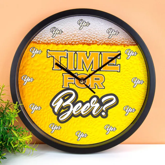 Out of the Blue Wandklok 'Time for Beer' - Ø 29 cm - Grappige Wanddecoratie - Originele Bierklok Zwart