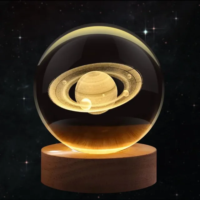 Mazaico 3D Kristallen Bal Nachtlampje - Saturnus - LED Glas Licht Hologram Lamp met Massief Houten Basis - Nachtlamp - Cadeau idee - Verlichting - USB aansluiting Transparant