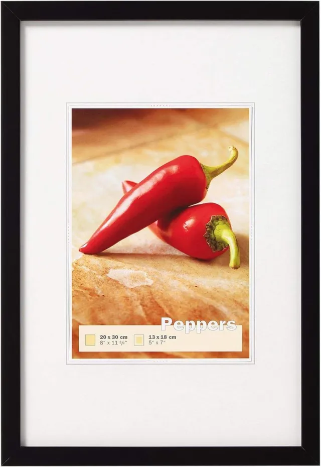 Famanu Zwarte houten fotolijst 24x30 cm Peppers serie Polarwit.