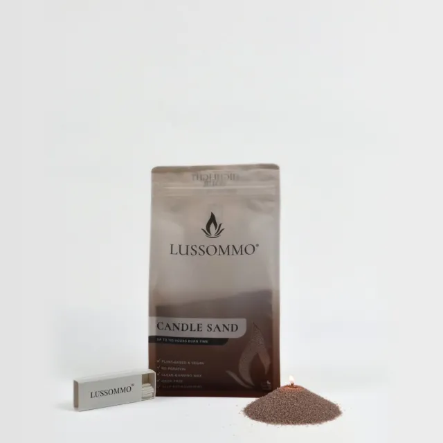 Lussommo Kaarsenzand | Lussommo® | Bruin | 500g | Inclusief 30 lonten | 120 branduren | Geurloos | Roet vrij | Schoon brandend | Zonder paraffine