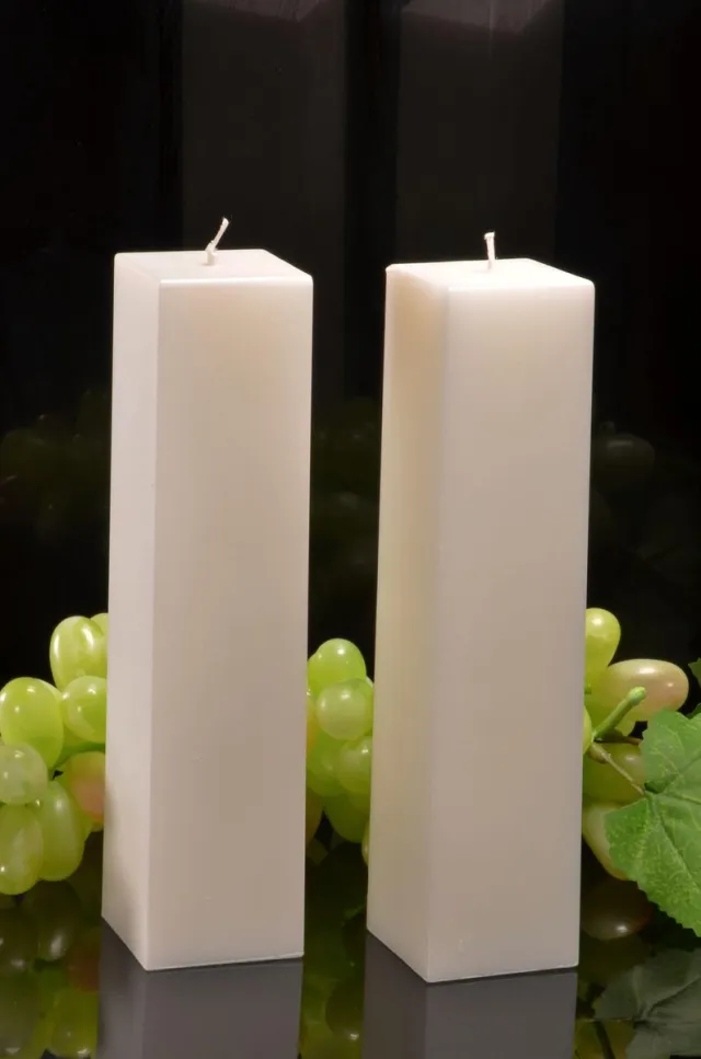 MilaNNE Kwadrant kaars hoogte 22 cm WIT PERL MAT, 2 STUKS - Gemaakt door Candles by Milanne wit per mat