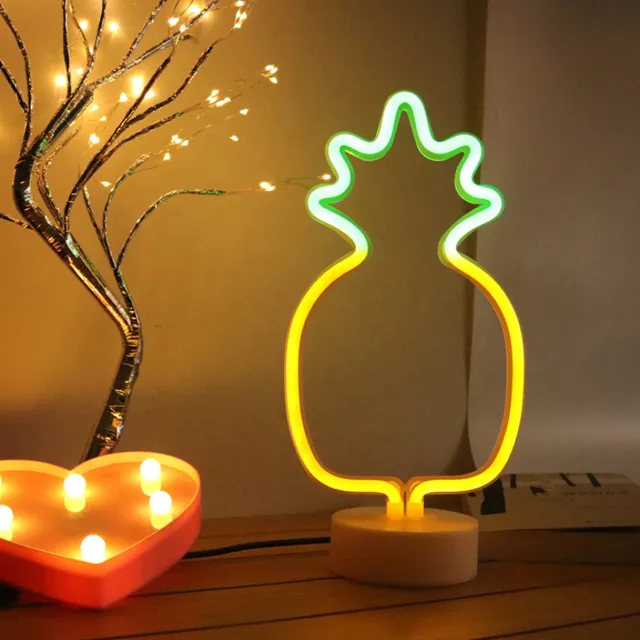 CozyDesigns Led nachtlamp - 3D Ananas - Led lamp - Sfeerverlichting - Led lamp