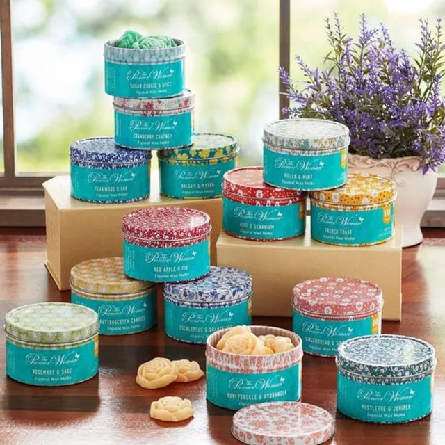 The Pioneer Woman Waxmelts - Waxmelts rose & geranium 10 stuks - 10 stuks In Vintage opbergblikje Rood