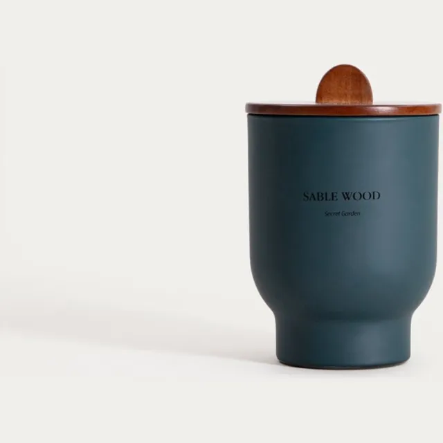 Homla Geurkaars | SABLE WOOD | Secret Garden | 400 g | 775192 bruin
