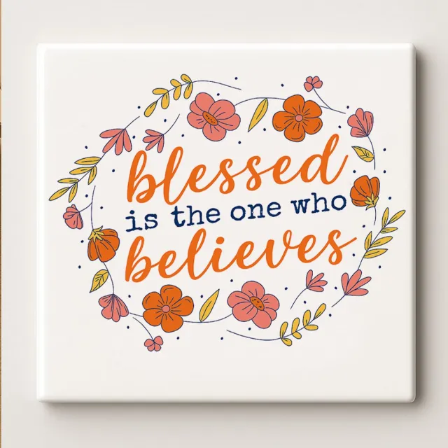 Nevolis Blessed Is The One Who Believes Keramische Tegel 15x15cm – Inspirerende Christelijke Muurdecoratie met Bloemenontwerp – Geloof Cadeau voor in Huis Multi Color