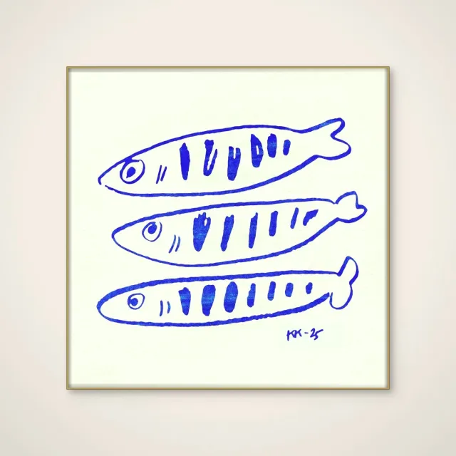 HelloWalls Akoestisch schilderij - 100 x 100 cm - Three Blue Fish van Katariina Kosunen - Dieren wanddecoratie - goud textielframe