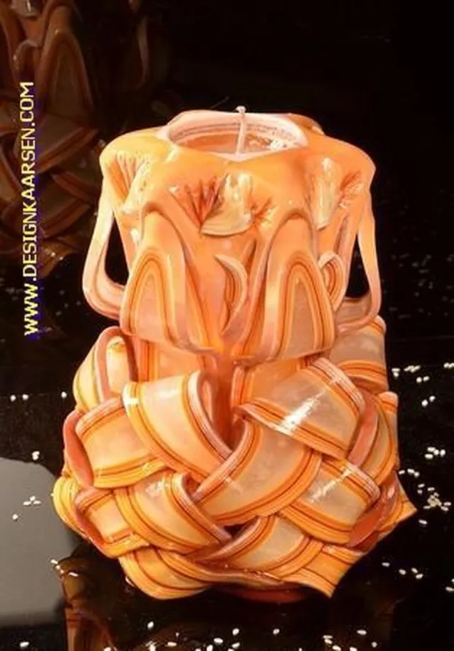 MilaNNE Kaars, handgesneden, 16 cm (zeer exclusief) s/n 50222 - Gemaakt door Candles by Milanne Zie Foto