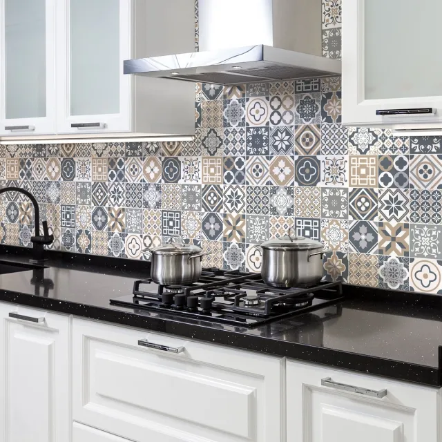 Ambiance Sticker Muurstickers - Zelfklevende tegelmuurstickers voor keuken en badkamer - 30 BENJAMIO tegelstickers - 30 stickers 10x10cm Multi color