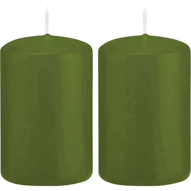Enlightening Candles Trend Candles Cilinderkaars/stompkaars - 2x - olijfgroen - 5 x 8 cm - 18 branduren - met brandvertragende folie