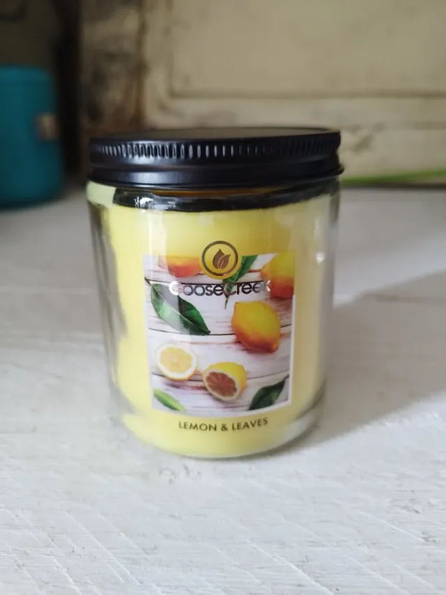 Goose Creek lemon and leaves jar 198 gr lichtgeel