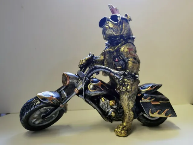Formano Bulldog- Motor - Beeld - Polyresin - Goud - Formano - 33x28x15cm - Decoratie - Cool!!