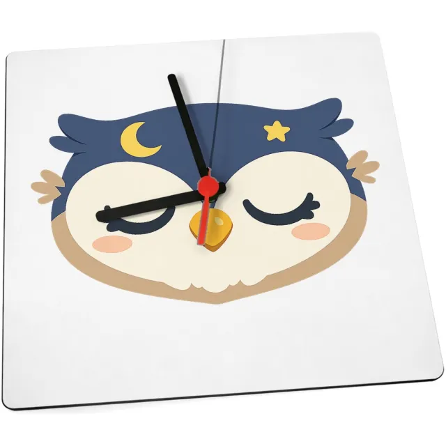 Mr Cadeautjes Klok 19 x 19 - design Een rustige, schattige bosdieren-serie met een slaperige uil | cadeau Wit