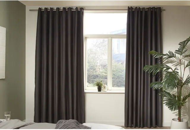 MESA LIVING Luxe Verduisteringsgordijn met Plooiband - 300 x 250 cm - Donkergrijs - Isolerend - Inclusief 20 Metalen Haken donker grijs