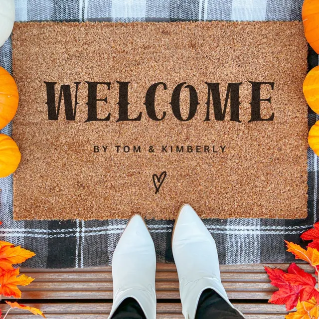 Laser Point Personalized Vintage Welcome | 60x40 cm | Nieuwe huis cadeau | Ingangsmat | Deurmat met stijl | Verhuizing cadeau | Praktisch & trendy | Perfect voor binnenkomst | Cadeau voor nieuwe woning Bruin | Zwart (Gravering 60x40)