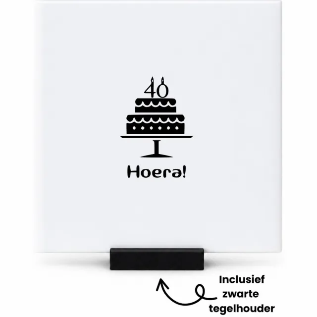 Hacebo Hoera 40 jaar tegeltje met tegelhouder - Verjaardag - jarige job - tegeltjes met tekst - jarig - Leuk cadeau voor iemand die jarig is - spreuktegels - 10.8x10.8 CM Wit