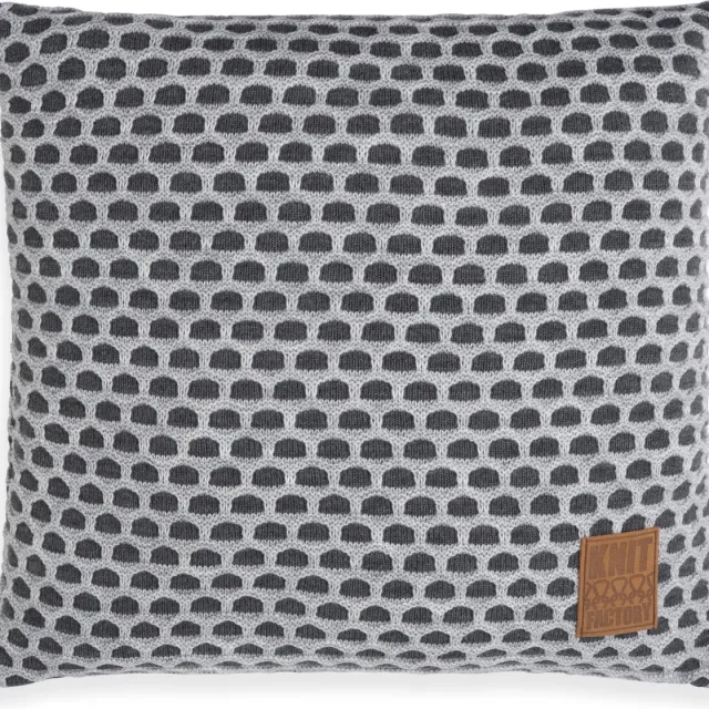 Knit Factory Mila Sierkussen - Atraciet/Licht Grijs - 50x50 cm - Kussenhoes inclusief kussenvulling Antraciet