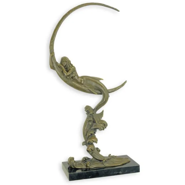 Baakman EEN BRONZEN BEELDHOUWWERK VAN DE HALVE MAAN ZEEMEERMIN, A BRONZE SCULPTURE OF THE HALF MOON MERMAID