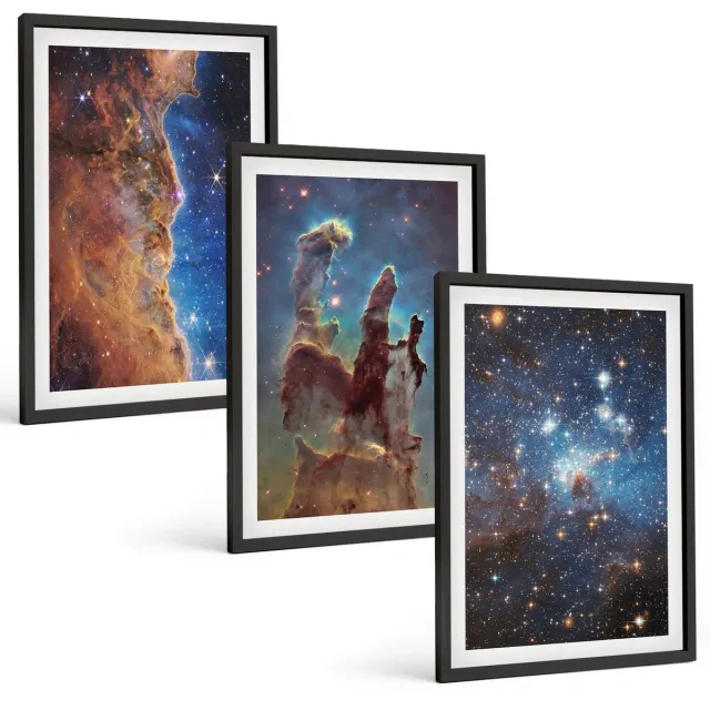 TULUP 4-Delige Schilderij Set - Ruimtelandschappen met sterrenstelsels en nevels - 40 x 60 cm - Muurdecoratie - Interieur Decoratie - Wanddecoratie Zwarte lijst