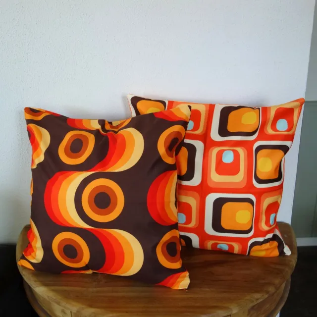 De Kussenkraam Kussenhoezen - Retro Groovy kussenhoes set van 2 - 45 x 45 cm - Exclusief binnenkussen oranje bruin mix