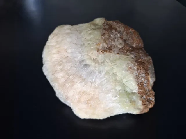 Healing Magic 777 Edelstenen - Bosnische Calciet - Bosnische Calciet – Bronverbinding, hogere wijsheid & leven vanuit je ziel