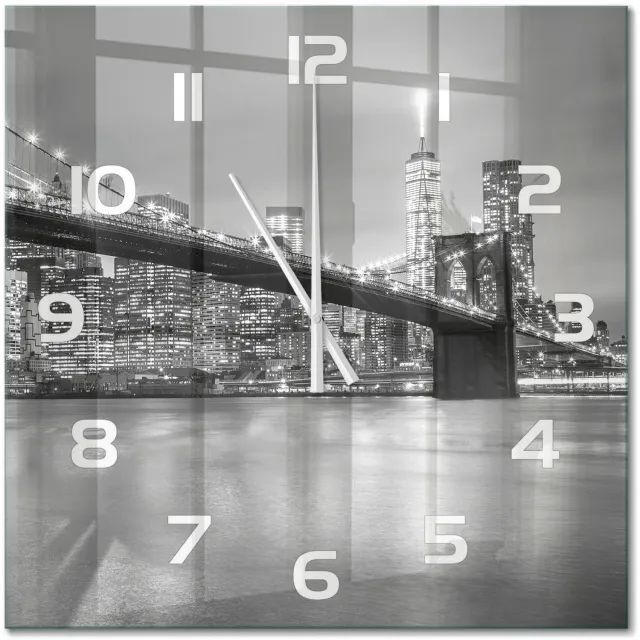 TULUP Wandklok - New York 's nachts Decoratieve Glazen Klok - 60x60 cm - Zwart-wit Glazen Wandklok Design - Witte handen - Vierkante Klok - Glazen Klok Met Print - Wandklok Glas Met Motief
