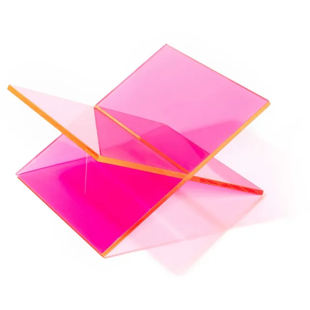 Seeve Official Acryl Boekenstandaard Pinku - Roze - Creëert ruimtelijkheid, lichtheid en kleur in huis - Tijdloos en Modern - Kookboeken en Tafelboeken - Interieuraccessoire