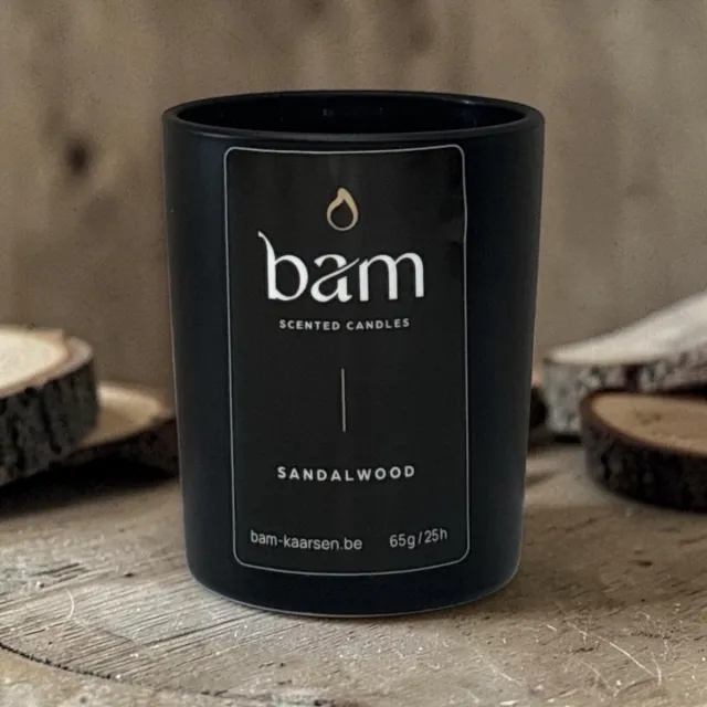 Bam Sandalwood Mini Geurkaars – Black Collection Small – 25 Branduren – 65 g – Zonnebloemwas – Vegan zwart